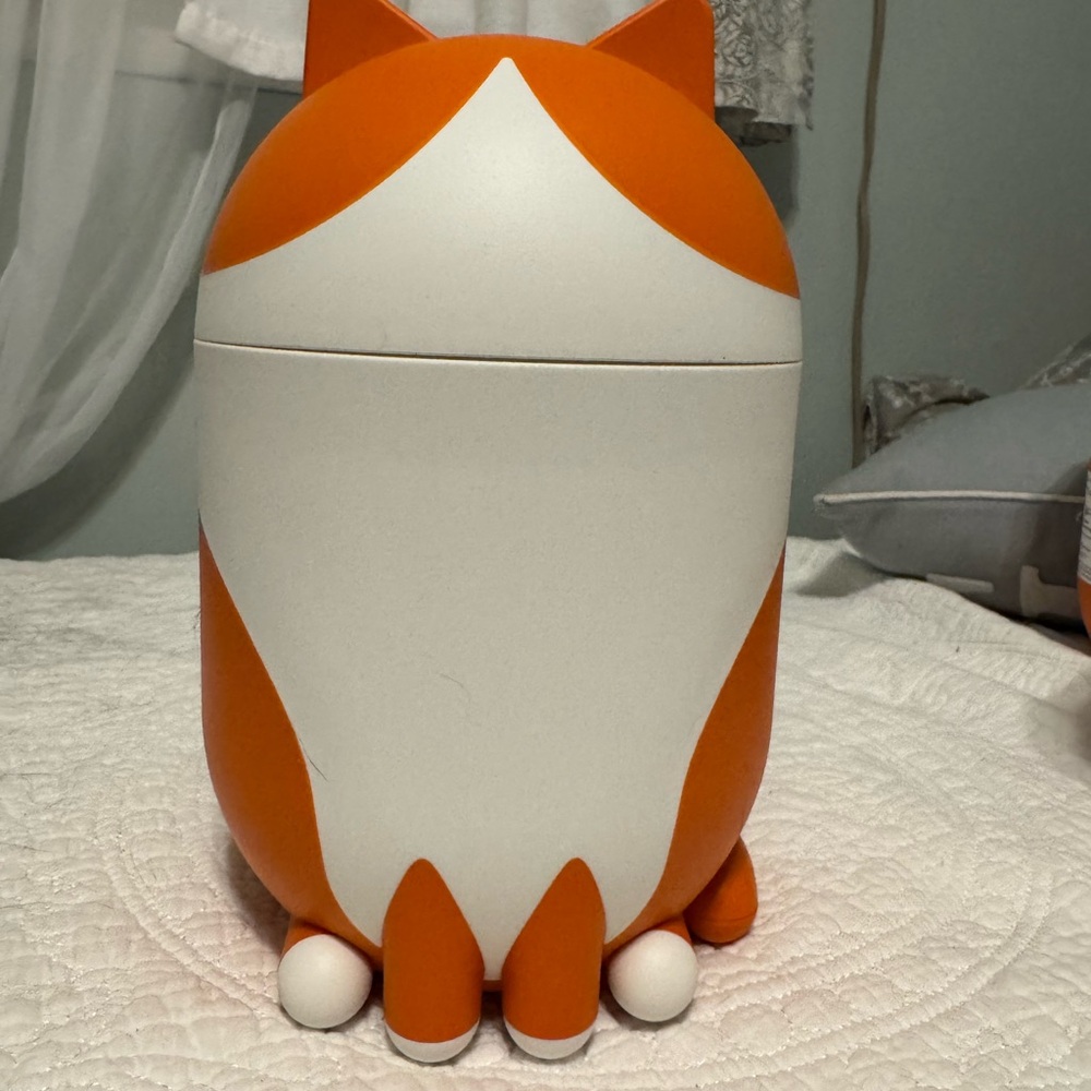 Last One! IKEA GREJSIMOJS Orange and White Cat Storage Container - Picture 8 of 9